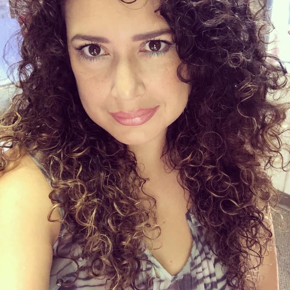 Meet your Posher, Lorena - Picture 16 of 16